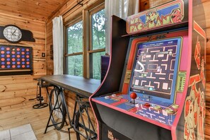 Spielezimmer