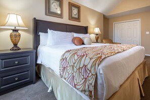 2 bedrooms, iron/ironing board, free WiFi, bed sheets - Spacious 2BR Condo w/ Pool in Branson (Branson)