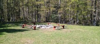 Cozy Comfort Double Room 05– Peninsula Motel, Minutes from Wiarton Waterfront