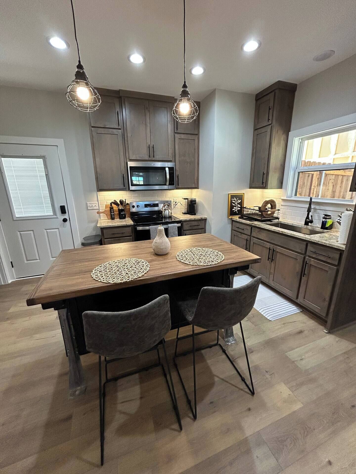 Microwave, oven, stovetop, dishwasher