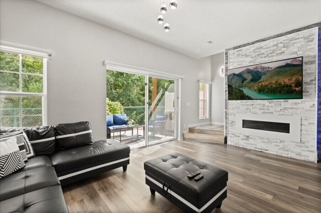 TV