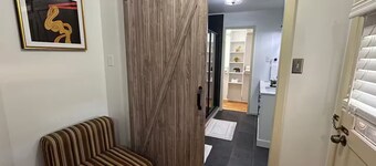 Pet friendly Spacious, modern, best location