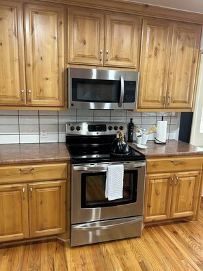 Microwave, dishwasher