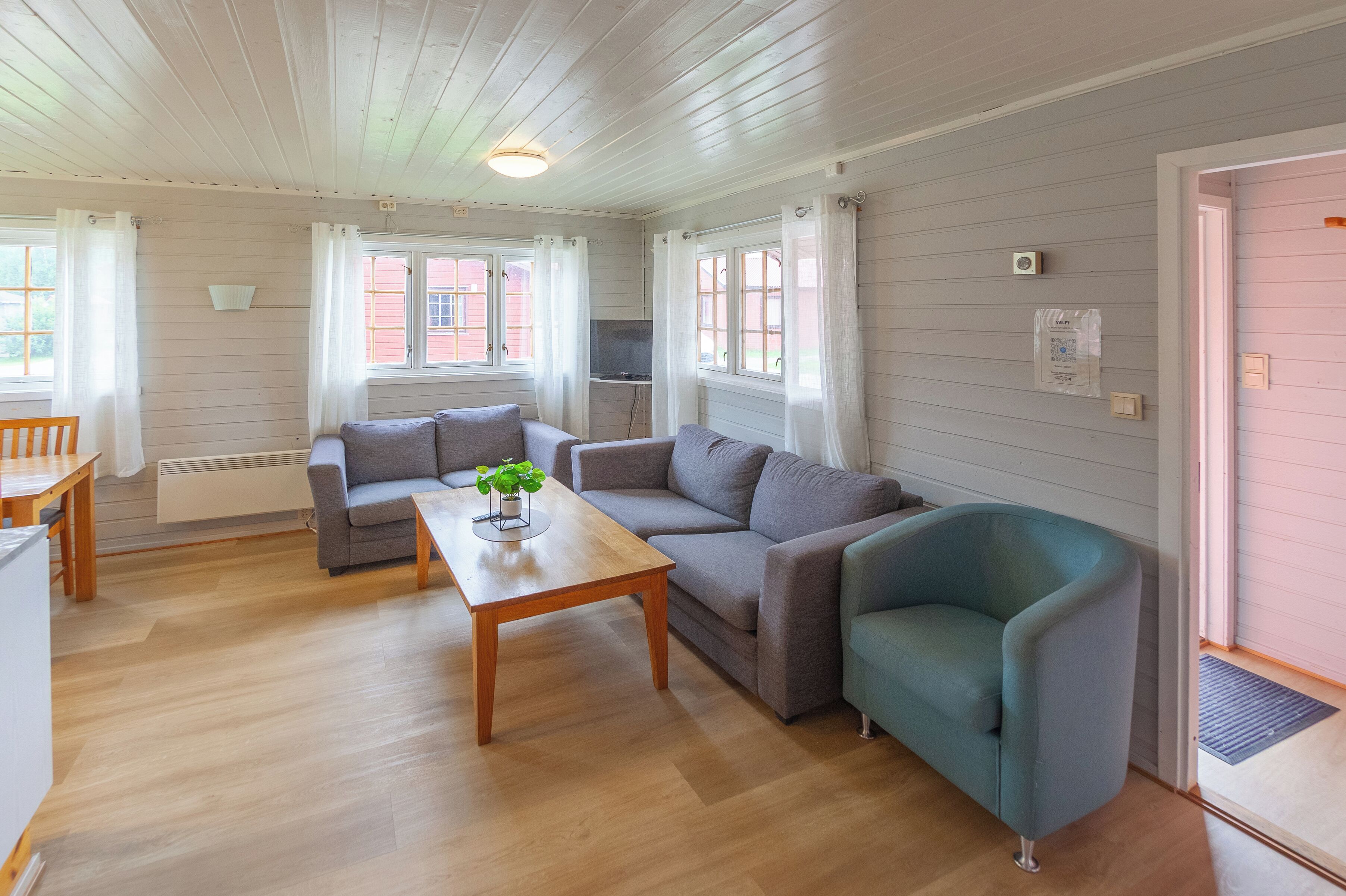 Cabin cơ bản, 2 phòng ngủ, sân hiên | Khu phòng khách