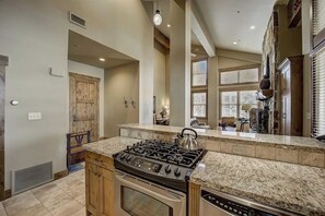 Casa (4 Bedrooms) | Parte interna