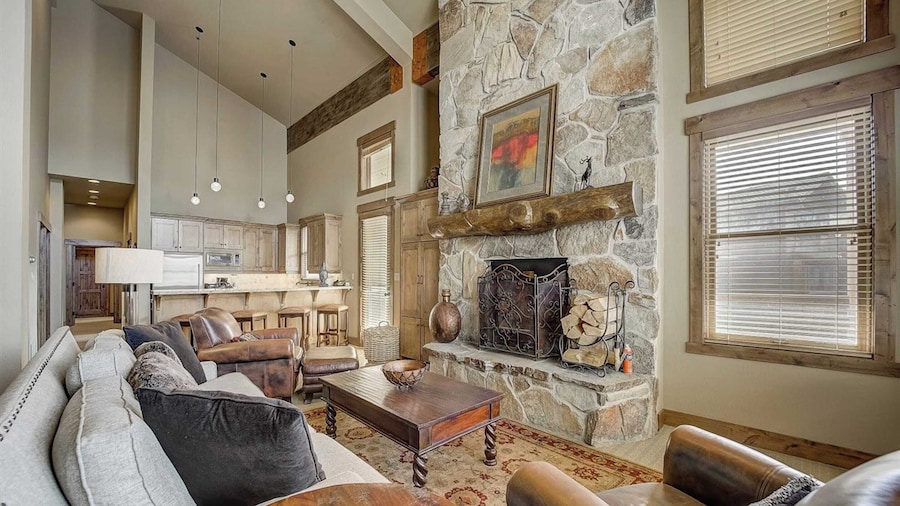 2 Condos Ski-in/ski-out at Deer Valley + Hot Tubs Mont Cervin by Avantstay