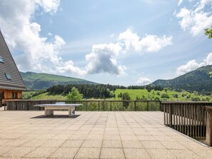 Outdoor dining - 300m from shops, parking, tv, 18-24m², Gresse en Vercors (Gresse-en-Vercors)