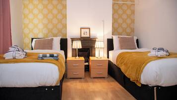 2 bedrooms, iron/ironing board, Internet, bed sheets