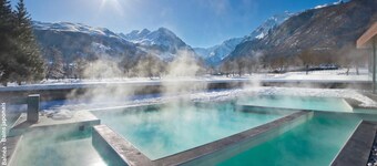 Wifi, 50m from resort center, sauna, jacuzzi, hammam, terrace, balcony, parking, tv, ski locker