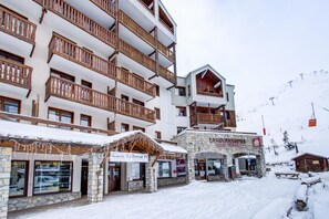 Esterni