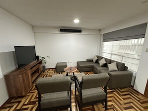 TV