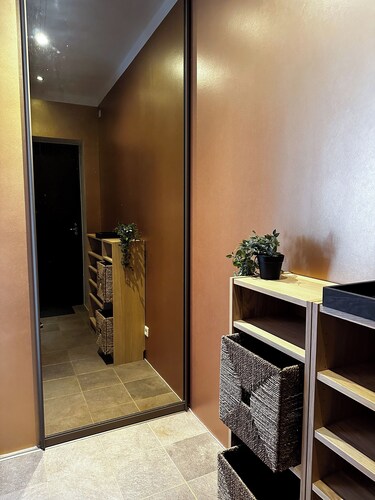 10 min to Old Town / Free Parking / Work Station