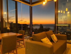 Deluxe Loft, Balcony, Sea View | Living area - Depa 2DB cerca del Malecón (Puerto Vallarta)