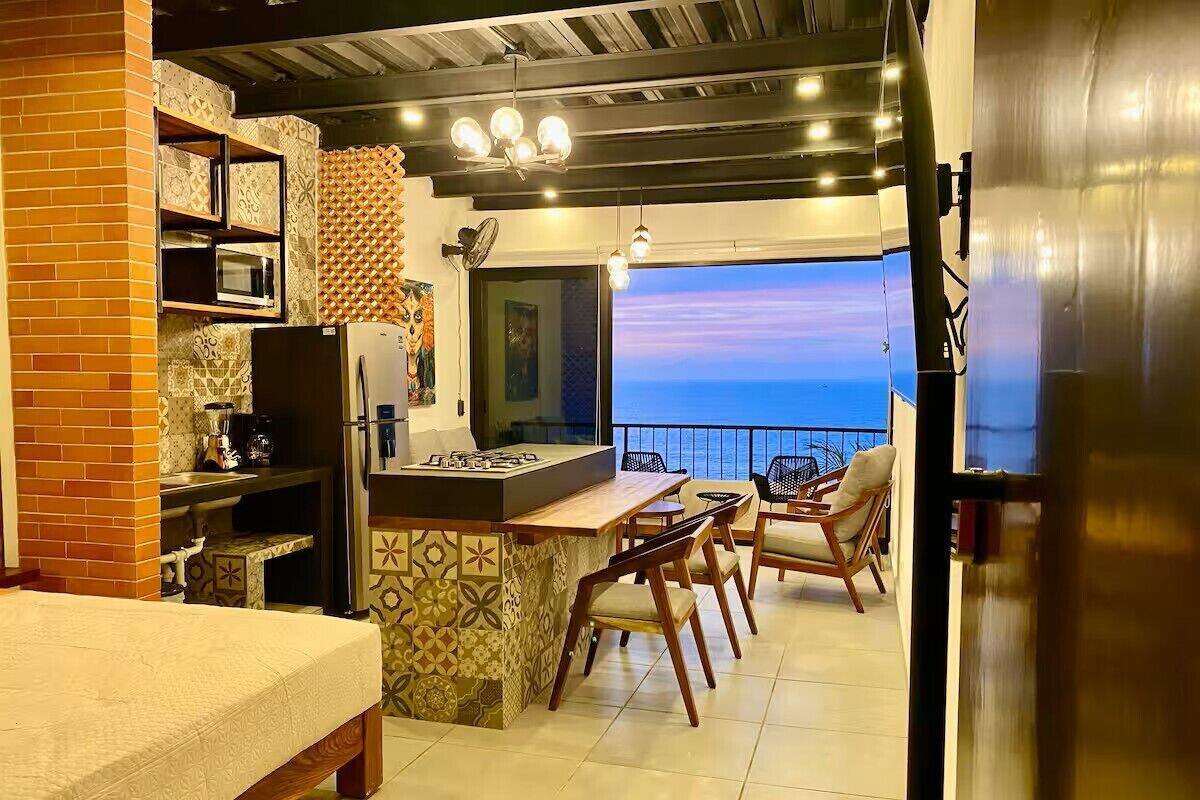 Comfort Apartment, Balcony, Sea View | Ruang tamu