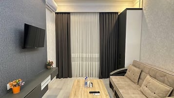 Blackout drapes, iron/ironing board, free WiFi, wheelchair access