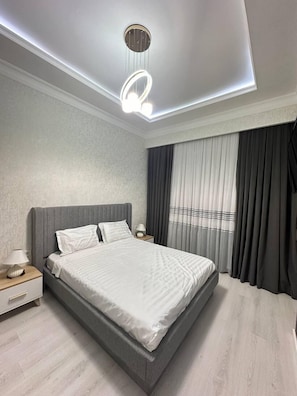 Appartement Confort, balcon, vue jardin | Rideaux occultants, fer et planche à repasser, Wi-Fi gratuit