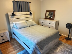 2 bedrooms, WiFi, bed sheets