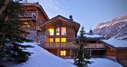 Chalet luxueux avec piscine & hammam à Val d’Isère