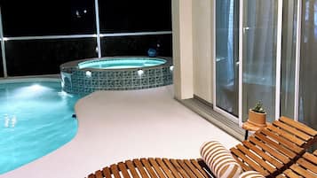 室外游泳池,恒温泳池