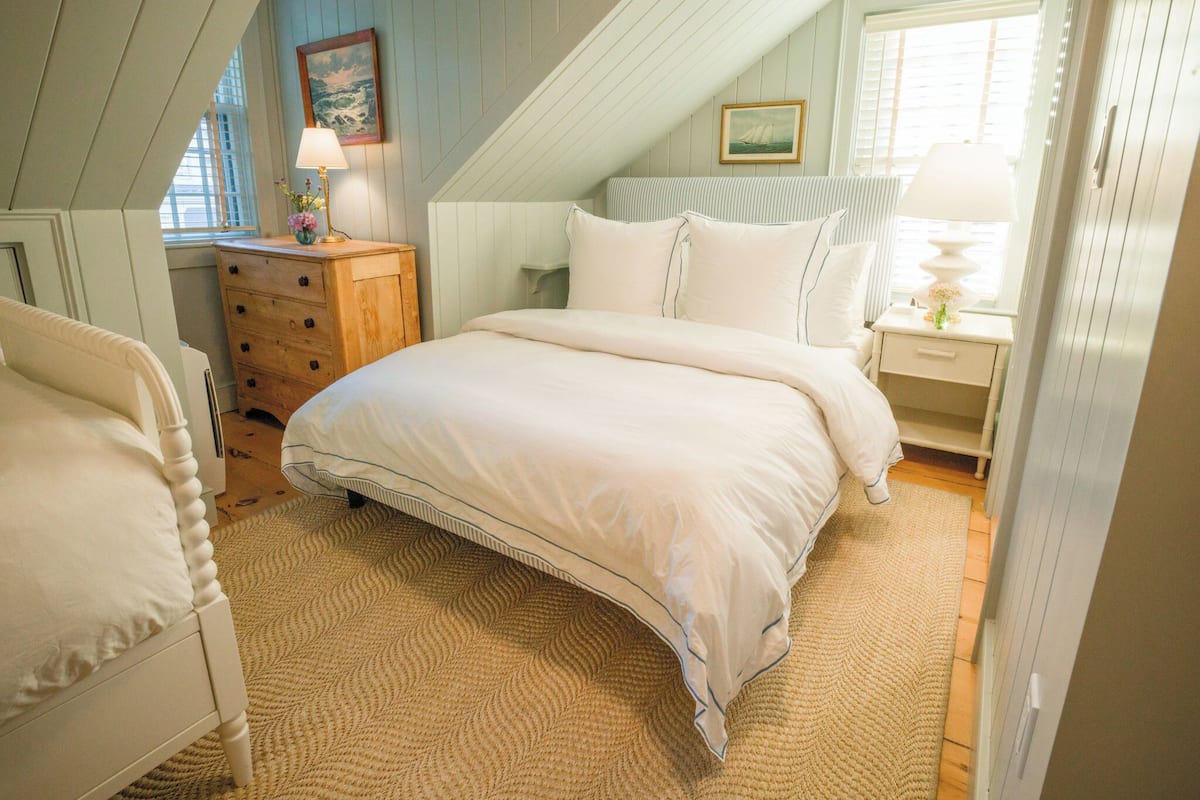 Comfort Triple Room, City View | WiFi (free), bed sheets