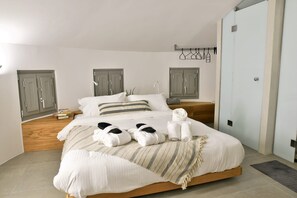 2 chambres, coffre-fort, fer et planche à repasser