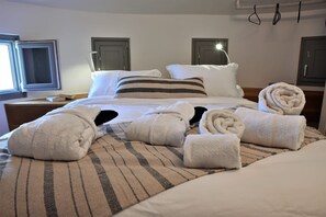 2 bedrooms, in-room safe, iron/ironing board, free WiFi