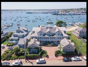 Exterior - Quaint cottage with fitness room in Nantucket (Nantucket)