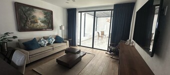 LUXOR & CONDO OJOS ESPAÑOLES