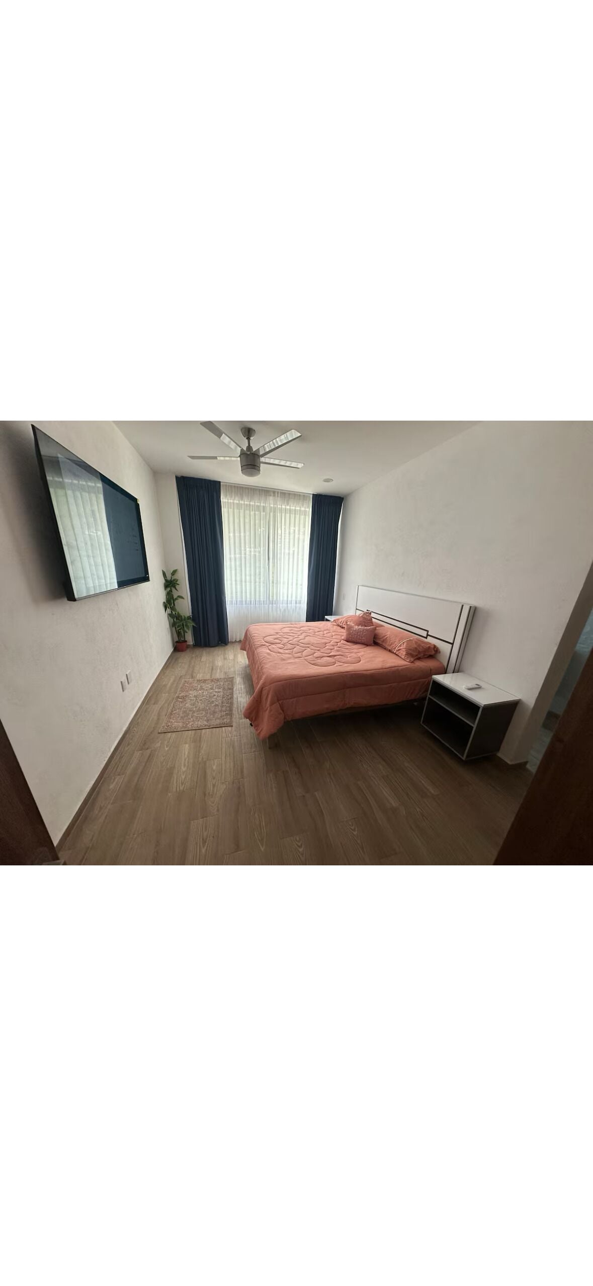 Familienapartment, 2 Schlafzimmer, Hügelblick | Laptopgeeigneter Arbeitsplatz, Bügeleisen/Bügelbrett, kostenloses WLAN