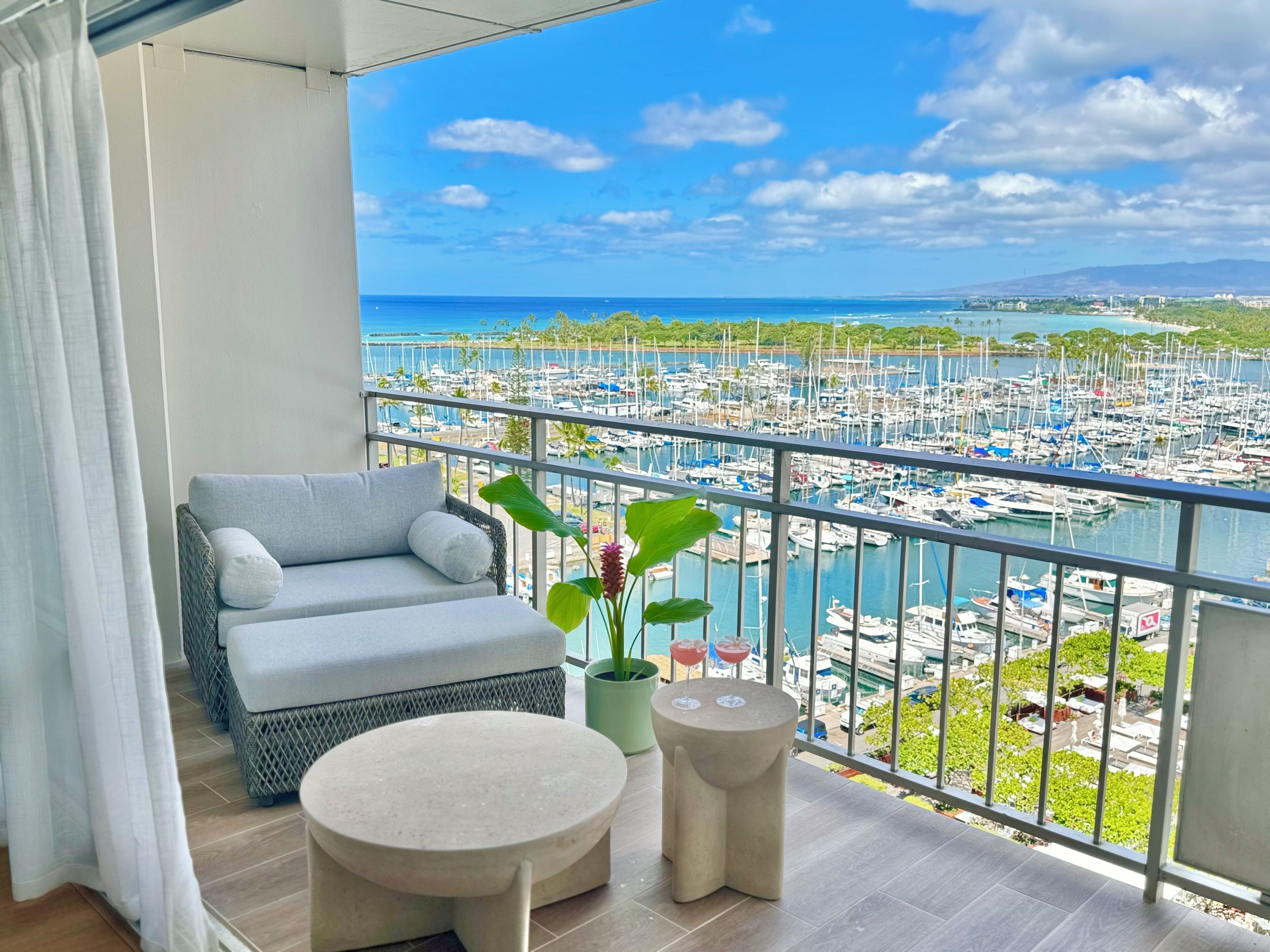 Oceanview Studio Suite, 1 King Bed with 1 Sofa bed, Full Kitchen, 5-Min Walk to Beach | Terrace/patio