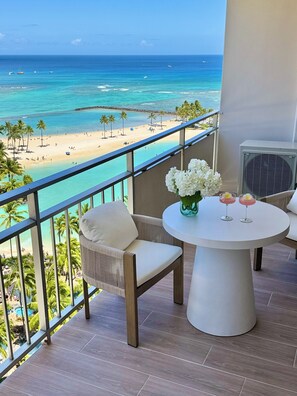 Beach/ocean view - Panoramic Oceanview Resort (Honolulu)