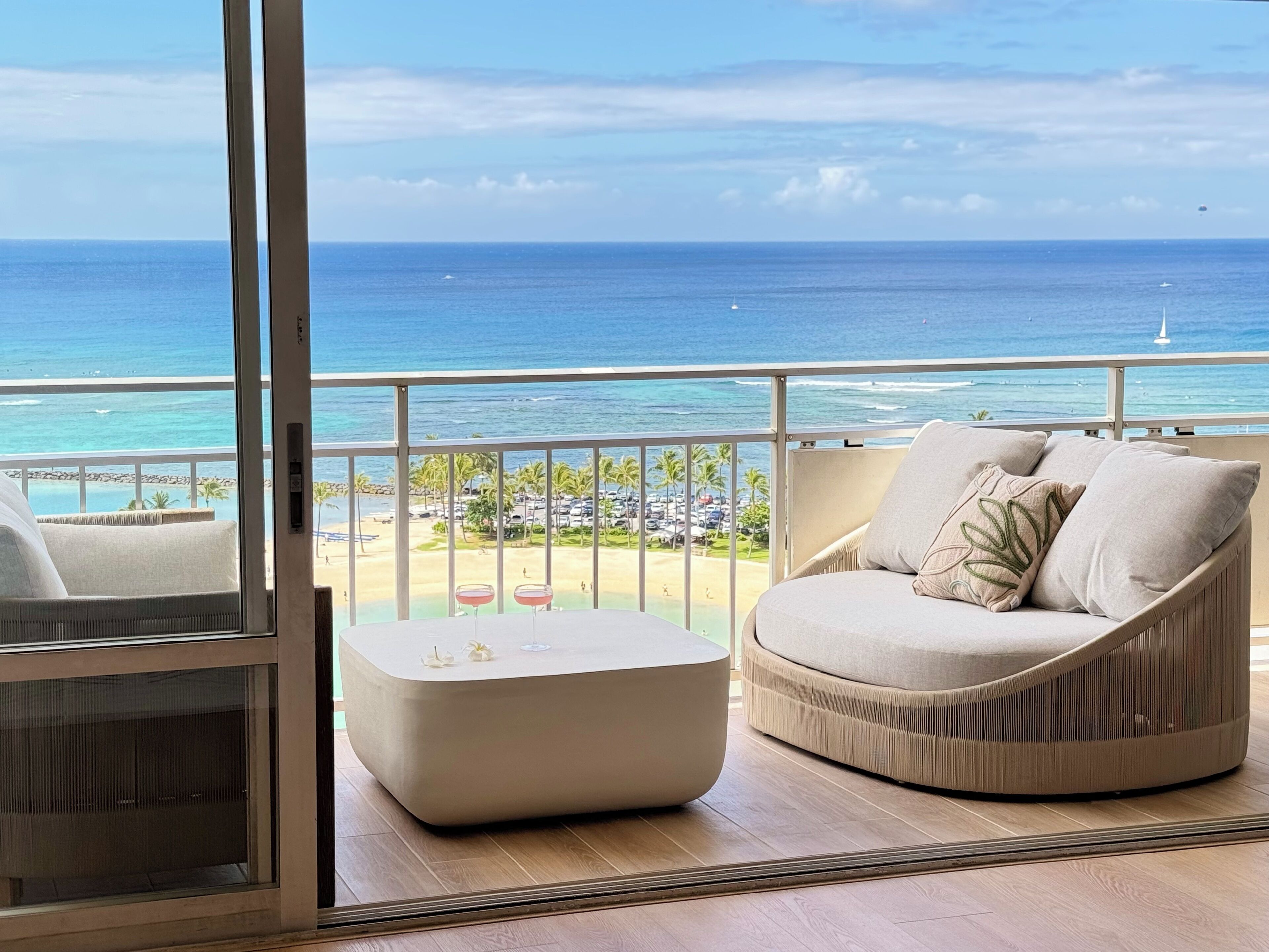 Beachfront Studio Suite, 1 King Bed and 1 Sofa bed, Full Kitchen, 5-Min Walk to Beach | Beach/ocean view