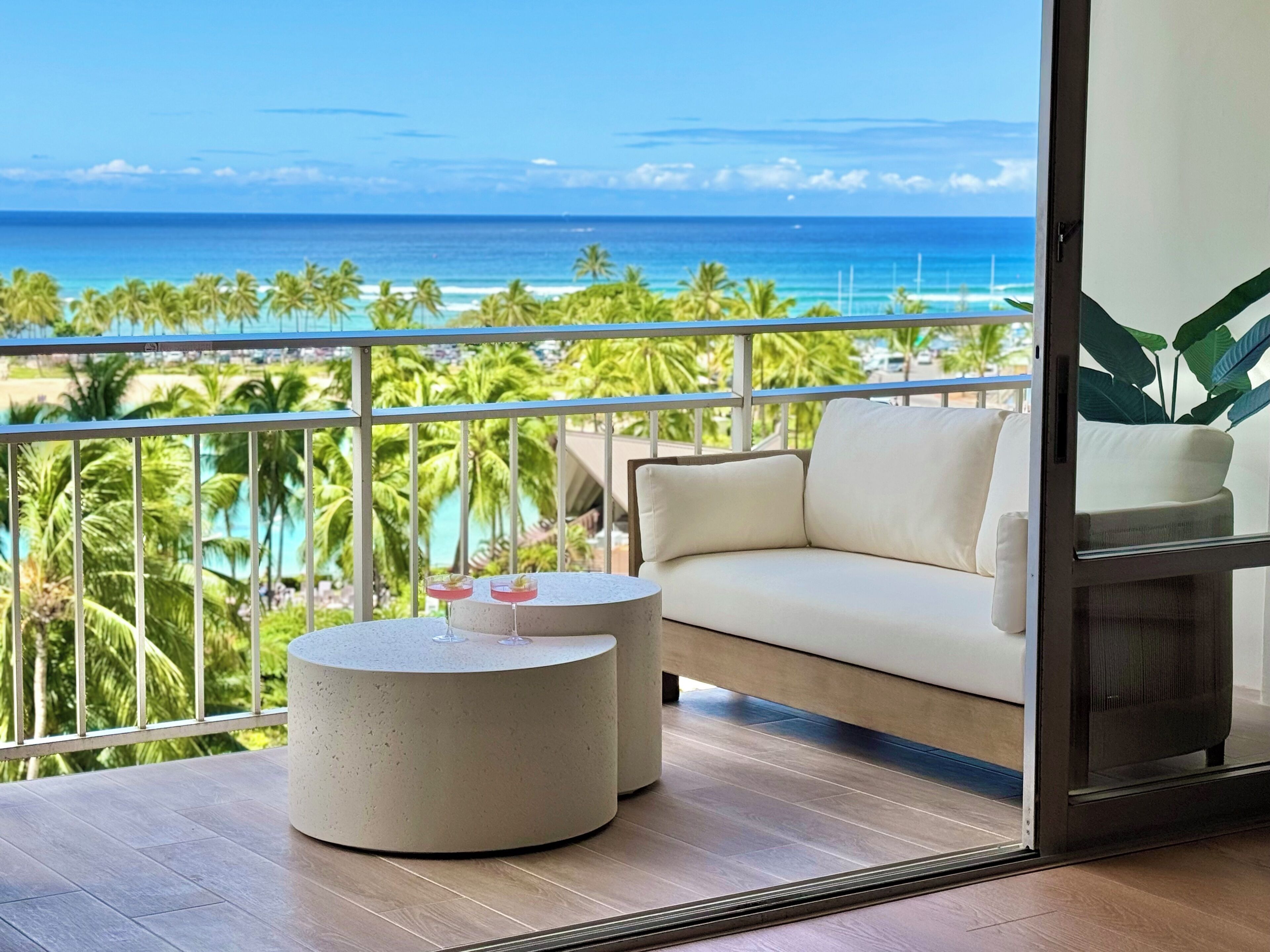 Oceanfront Studio Suite, 1 King Bed with 1 Sofa bed, Full Kitchen, 5-Minute Walk to Beach | Beach/ocean view