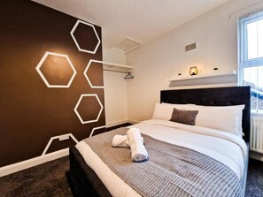 1 habitación, tabla de planchar con plancha y acceso a internet