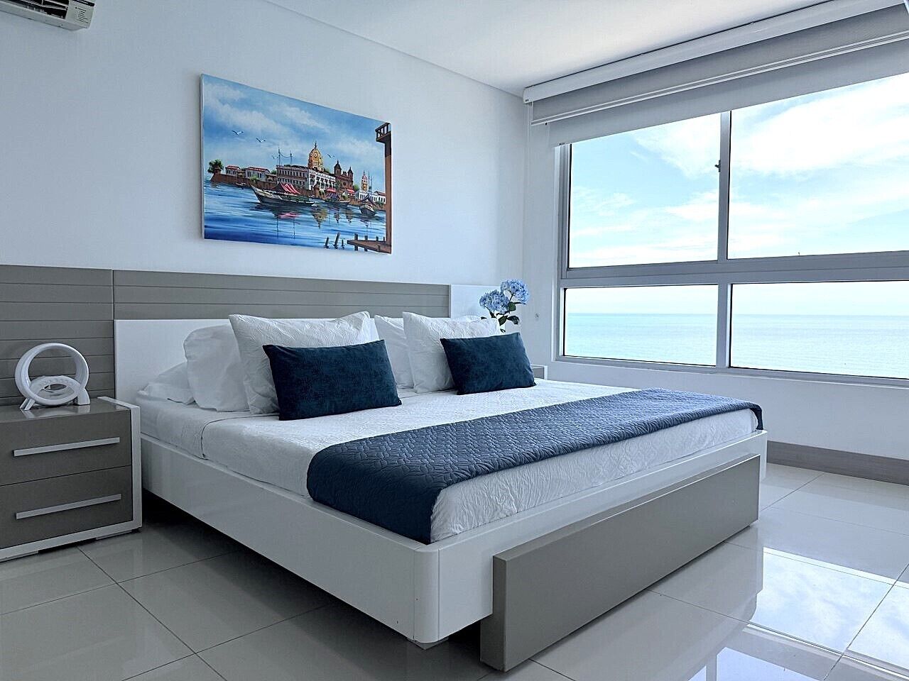 2 bedrooms, iron/ironing board, WiFi (free), bed sheets