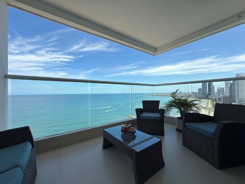For Your Eyes Only - Luxury at sea