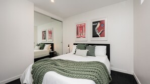 1 bedroom, desk, iron/ironing board, free WiFi