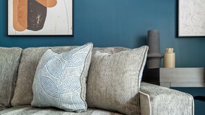 Apartment, 2 Bedrooms | Living area