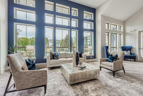 Northlake Apartments By Landing