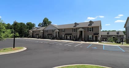 Landing Apartments - Lyman