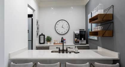 Landing Apartments - Lewisville