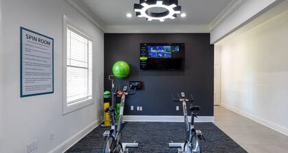 Landing Apartments - Lewisville