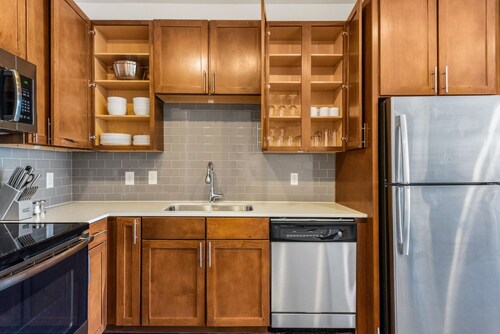 Landing Apartments - Lewisville
