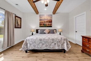 4 chambres, bureau, fer et planche à repasser, Wi-Fi gratuit