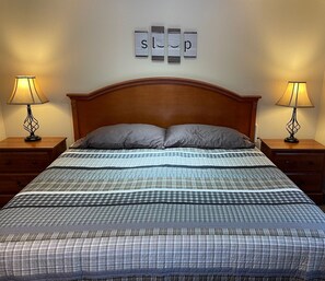 1 bedroom, free WiFi, bed sheets - Stoney River Lodge - Unit 5 - Big Horn Sheep (Loveland)