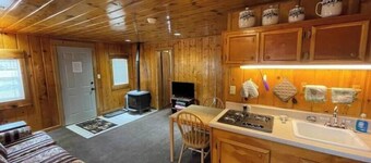 Stoney River Lodge - Unit 10 - Wolf