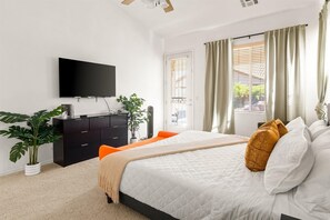 4 bedrooms, desk, iron/ironing board, free WiFi