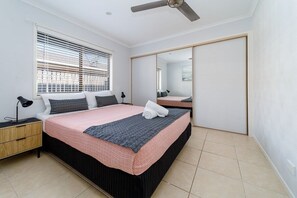 5 camere, ferro/asse da stiro, Wi-Fi gratuito, lenzuola