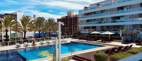 Apartamento básico | Piscina | Piscina externa