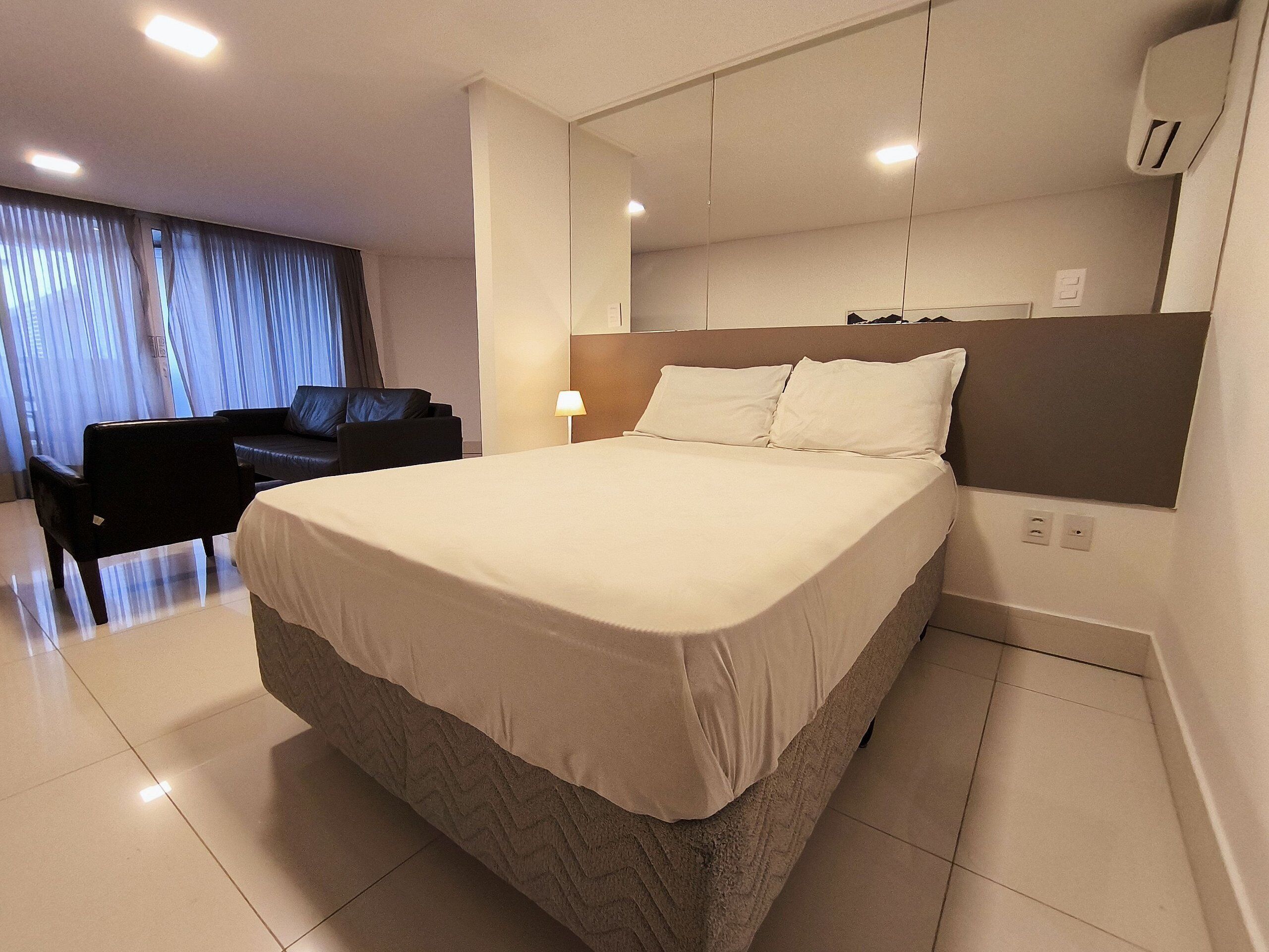 Estudio básico | Ropa de cama hipoalergénica, wifi gratis, ropa de cama